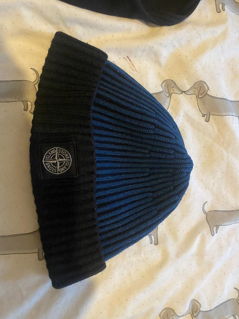 Stone island hat | in Camberwell 